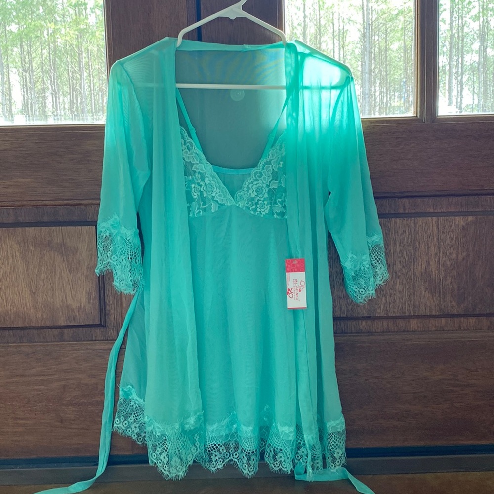 Medium Nightie NWT